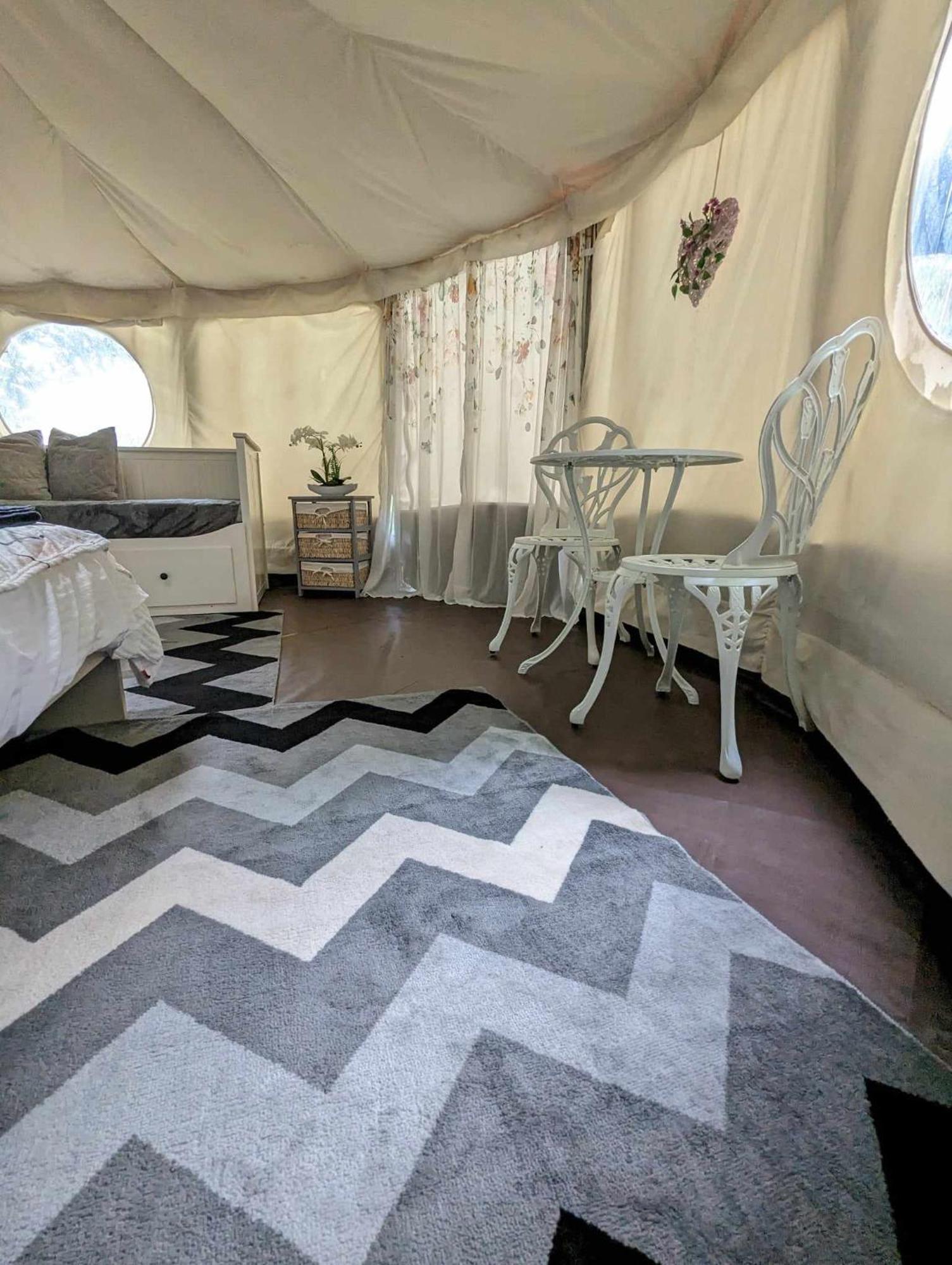 Luxury Glamping @Moulin Des Forges Hotel Moutier-Malcard Luaran gambar
